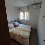 Apartment Lucky With Jacuzzi