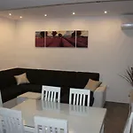 Lucky With Jacuzzi Apartment *