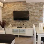 Lucky With Jacuzzi Apartment *
