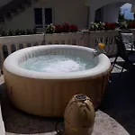 Apartment Lucky With Jacuzzi *