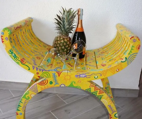 Lucky With Jacuzzi Apartmán *