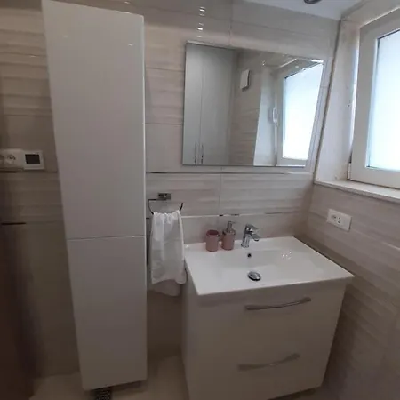 Lucky With Jacuzzi * Trogir