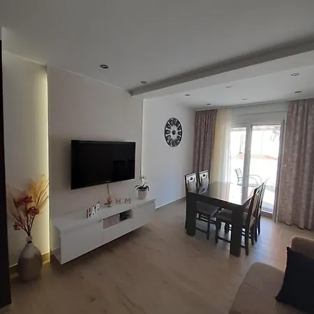 Apartman Lucky With Jacuzzi *