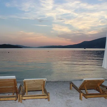 Lucky With Jacuzzi Appartement *