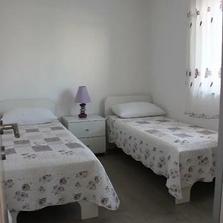 Lucky With Jacuzzi Trogir