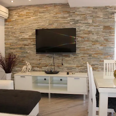 Lucky With Jacuzzi Appartement *