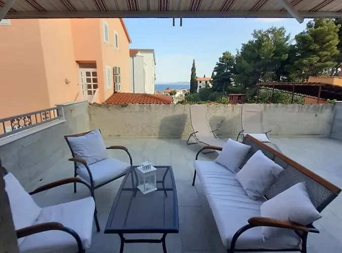 Appartement Lucky With Jacuzzi Trogir