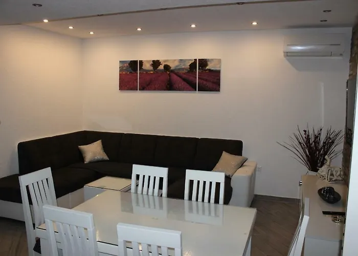 Lucky With Jacuzzi Appartement *