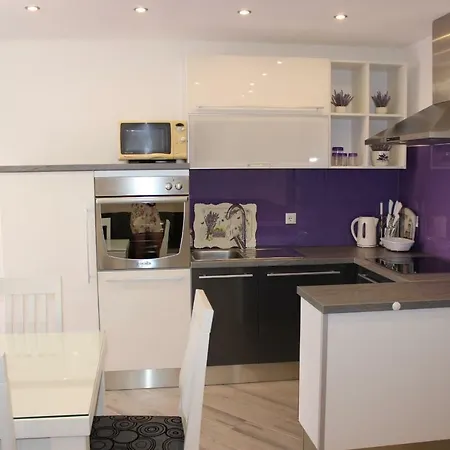 Apartmán Lucky With Jacuzzi Trogir
