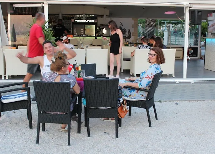 Lejlighed Lucky With Jacuzzi Trogir